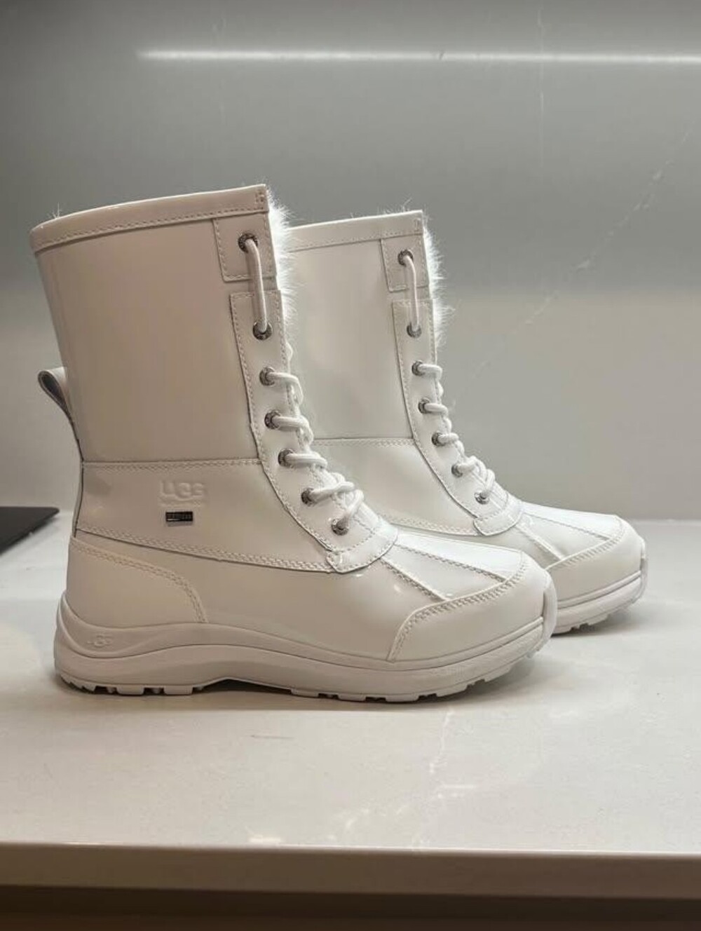 NWT UGG White Adirondack Snow Boots
